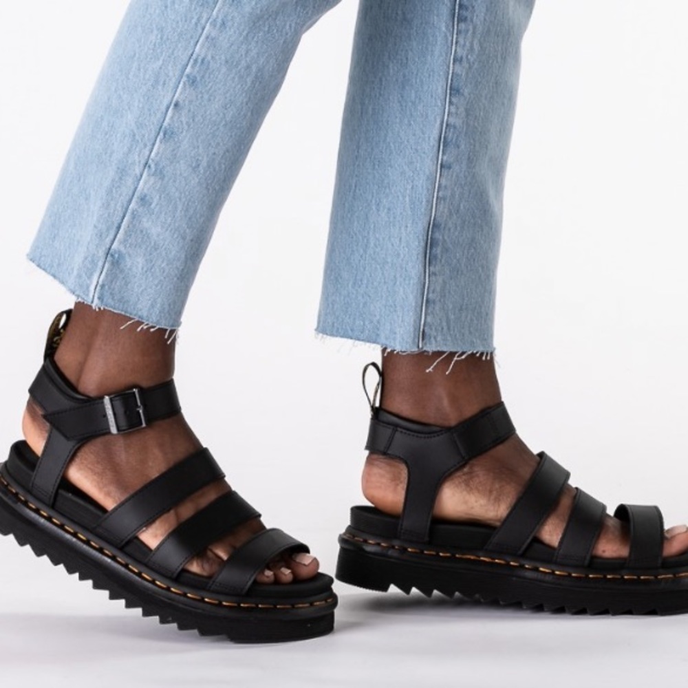 Blaire used sandals